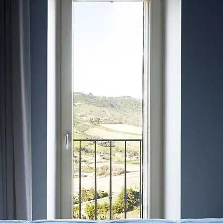 Tenuta Colle Serrano ホテル