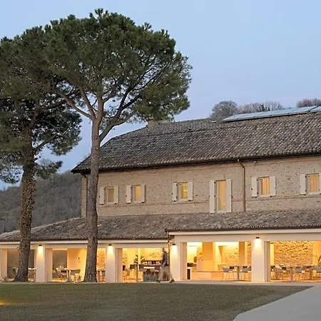 Tenuta Colle Serrano Hotel 4*